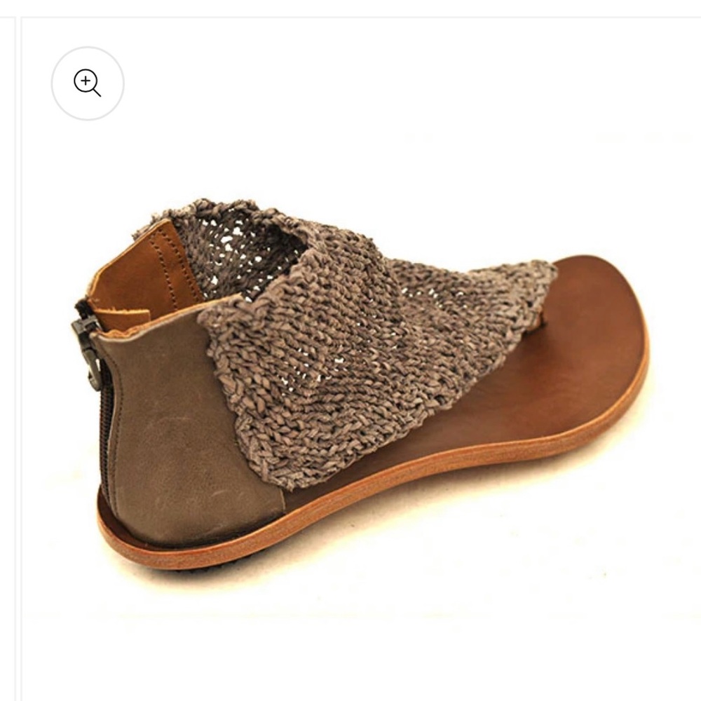 Cydwoq Woven Leather Sandals NWOB 
Size 38